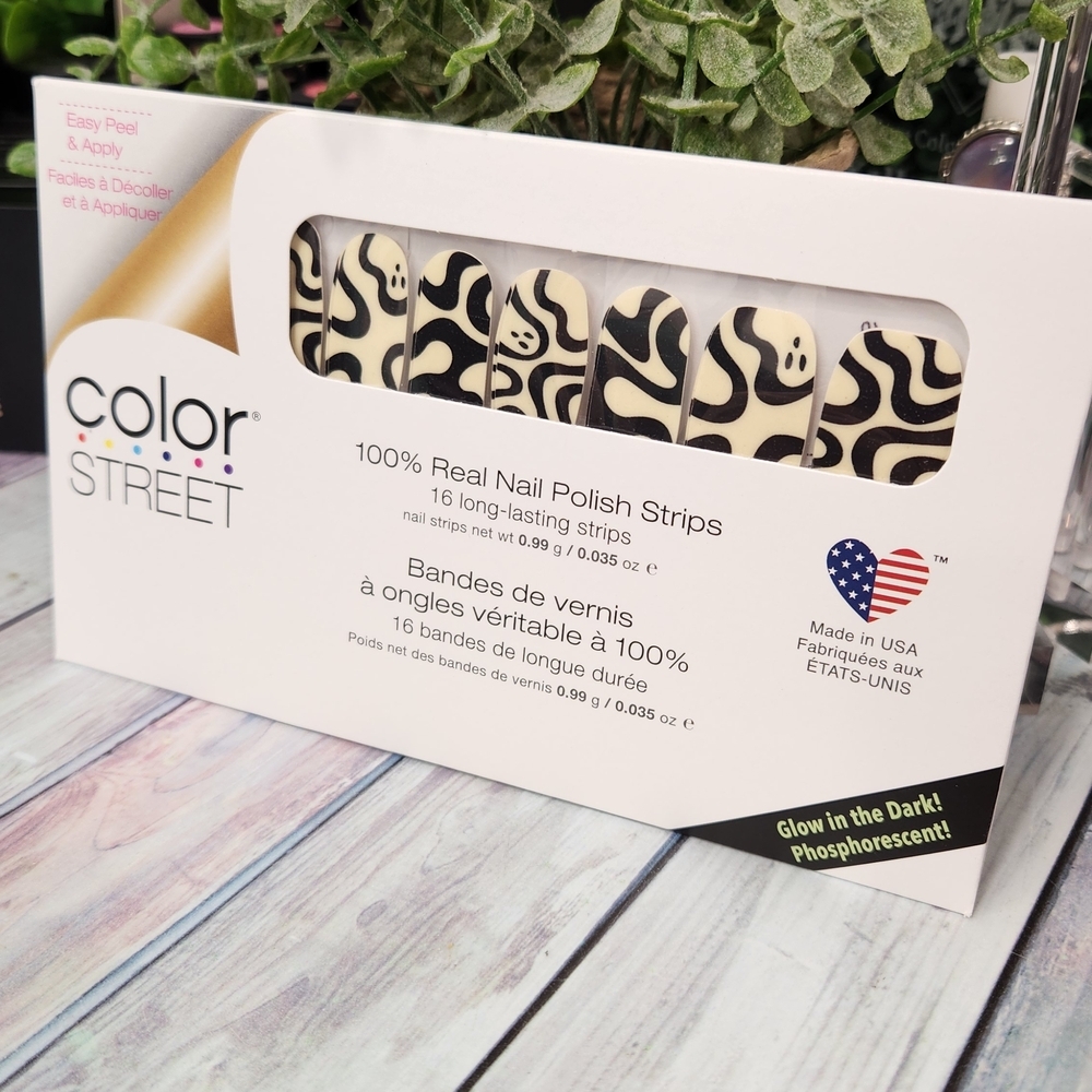 Color Street Glow In The Dark Halloween Set